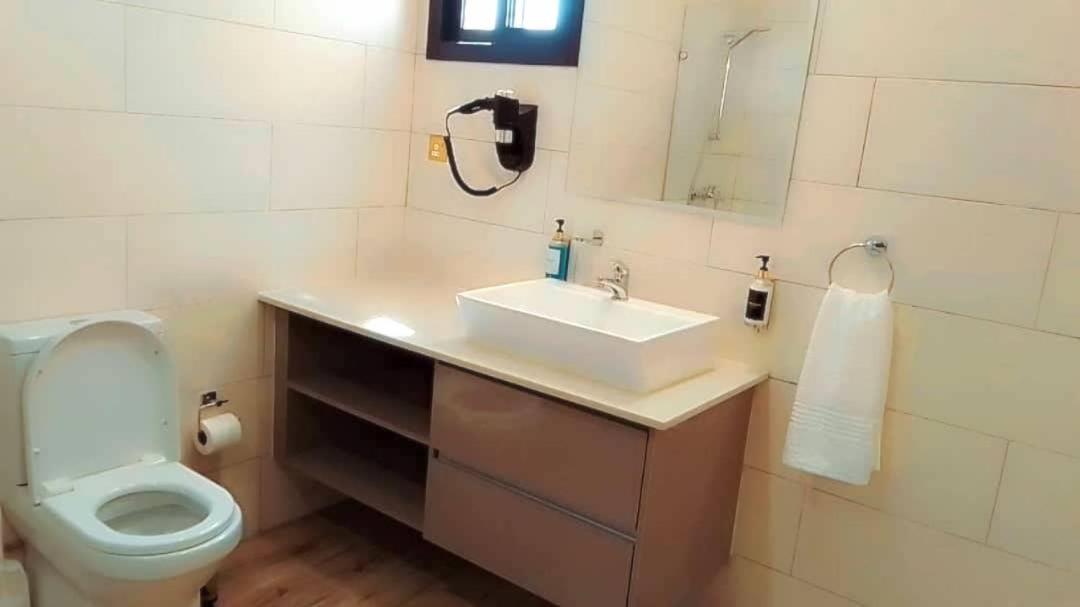 24 Roma Aparthotel Lusaka Ngoại thất bức ảnh